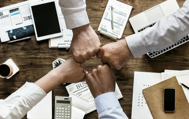 Czy status ucznia i studenta to to samo? Odkryj kluczowe różnice